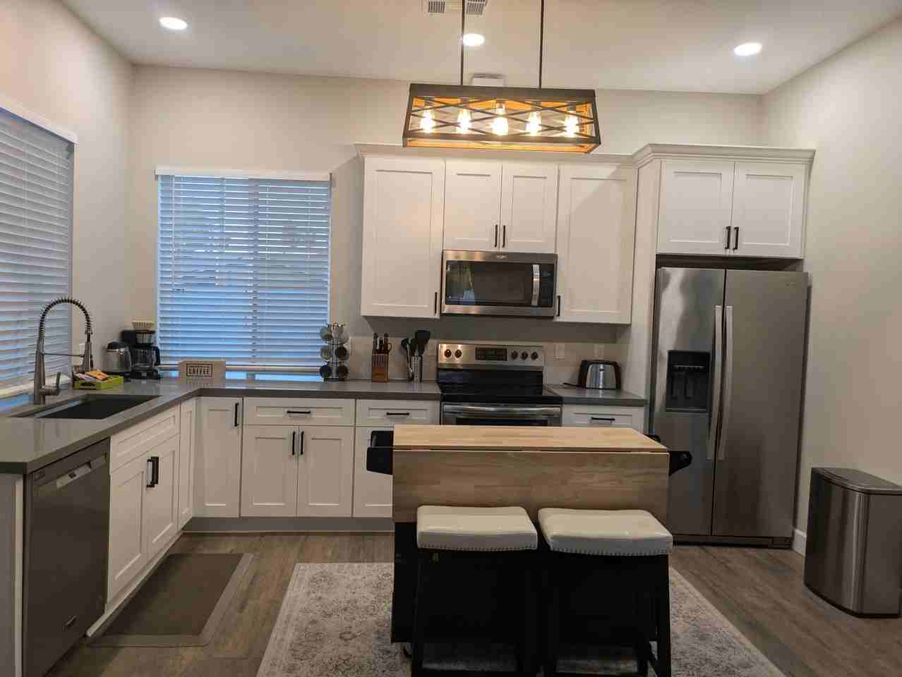 8879 E Friess Dr - Photo 6 of 28