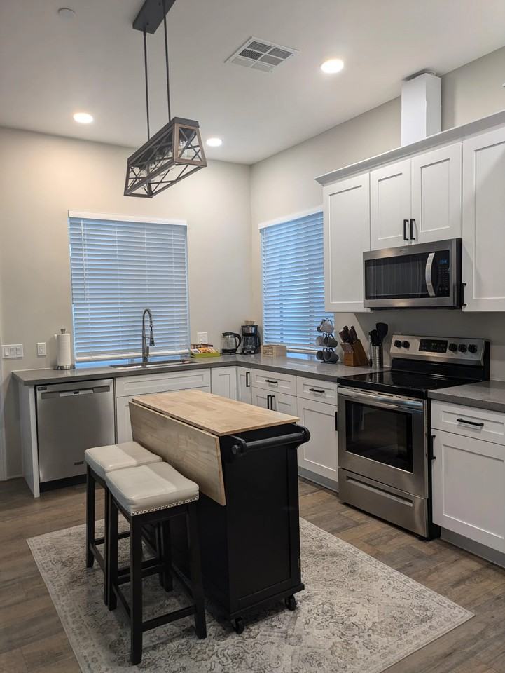 8879 E Friess Dr - Photo 7 of 28