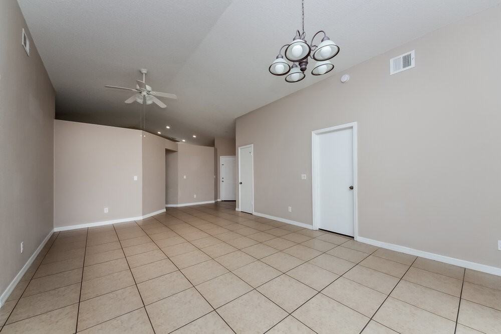 3100 Orchard Pl - Photo 4 of 16