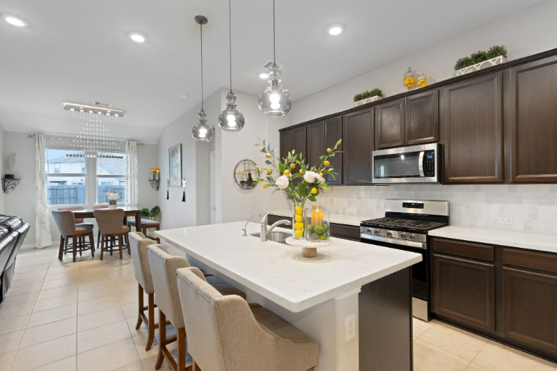 4510 Red Yucca Dr - Photo 5 of 35