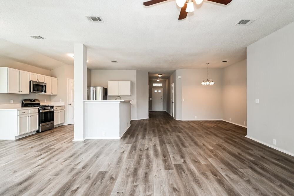 6730 Meadowcrest Dr - Photo 5 of 16