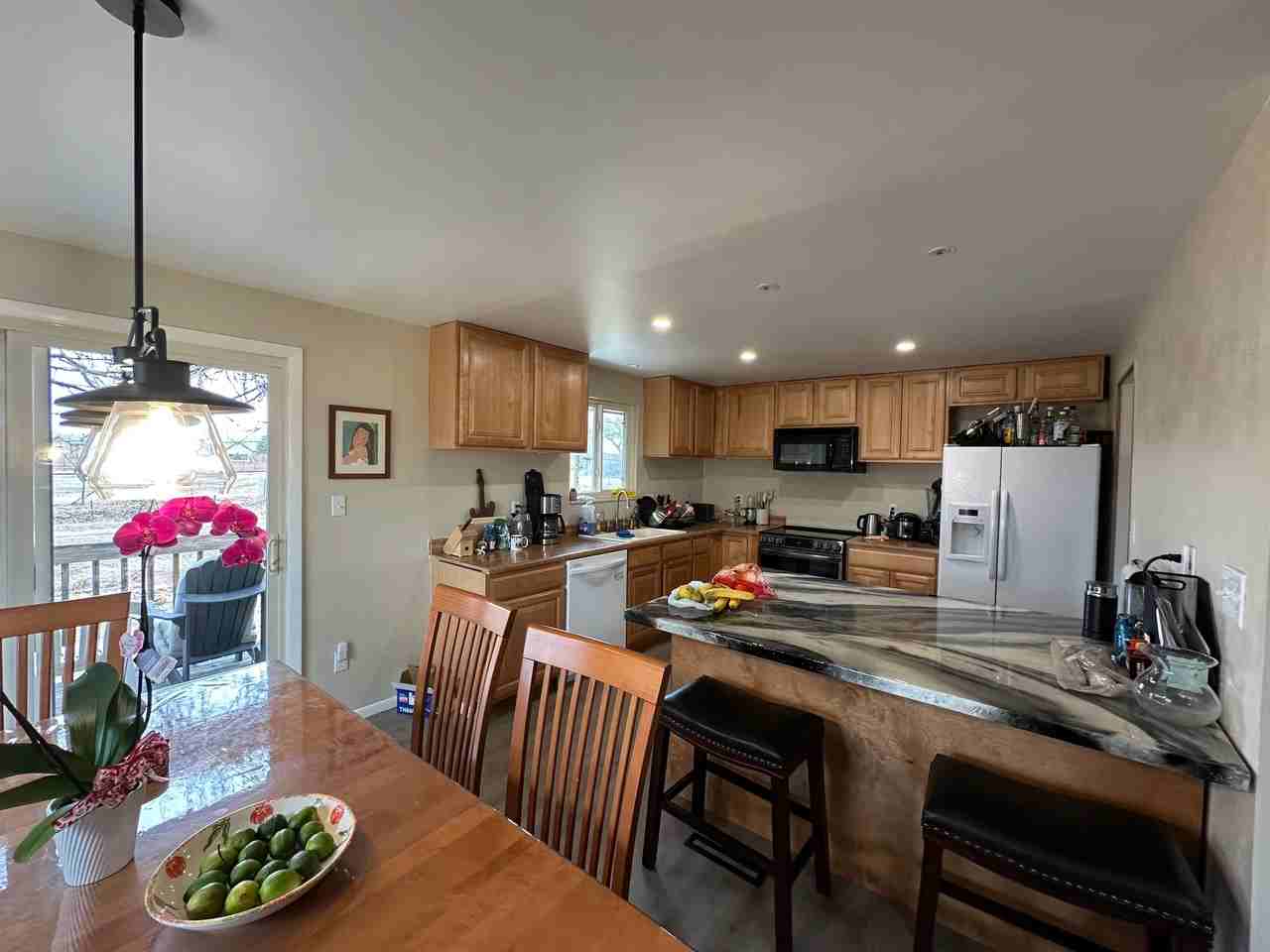 5451 Kilmer St - Photo 4 of 10