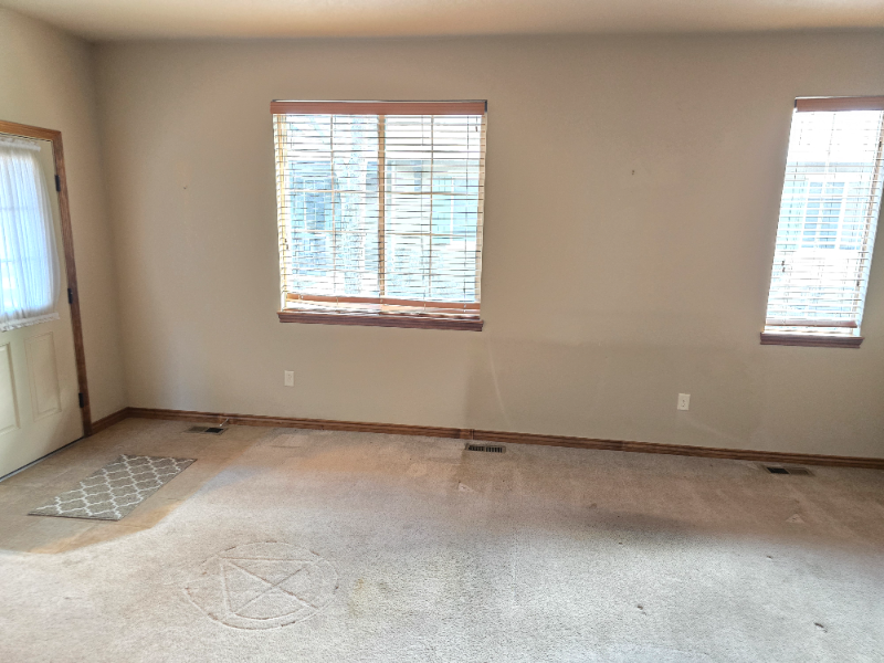 607 Cowan St #B3 - Photo 4 of 20