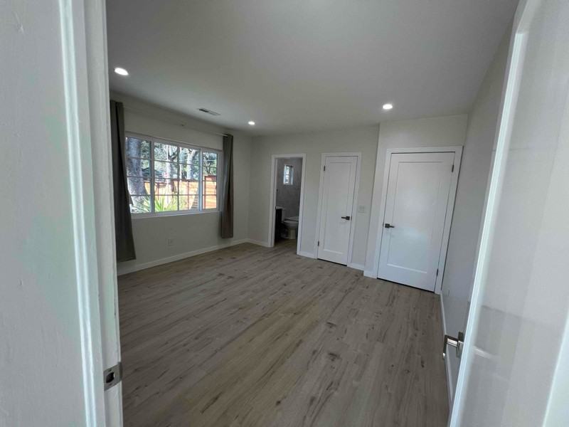 400 Calle Del Monte #B - Photo 4 of 11