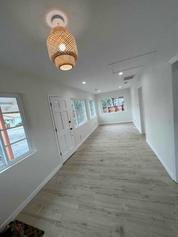 400 Calle Del Monte #B - Photo 7 of 11