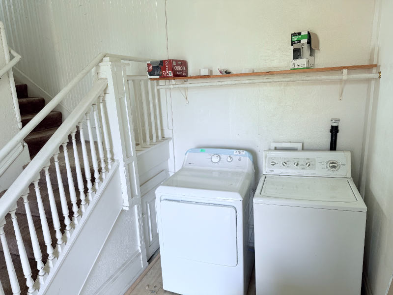 122 4th St #122 - Photo 2 of 10