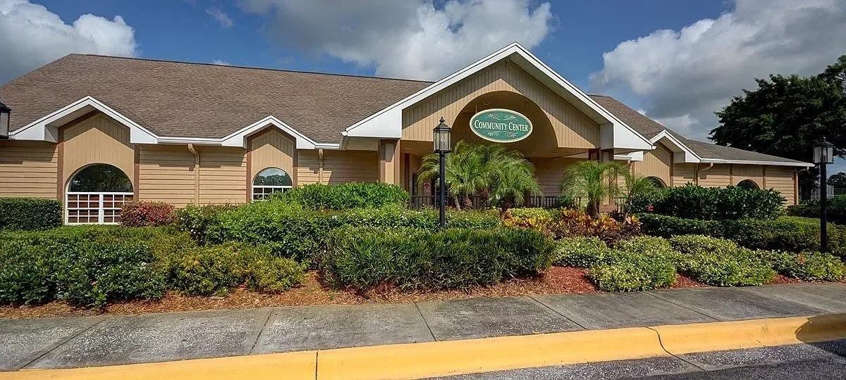 10916 Brickside Ct - Photo 2 of 15