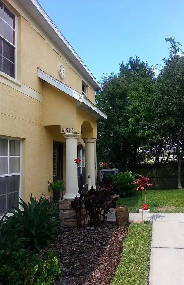 10916 Brickside Ct - Photo 6 of 15