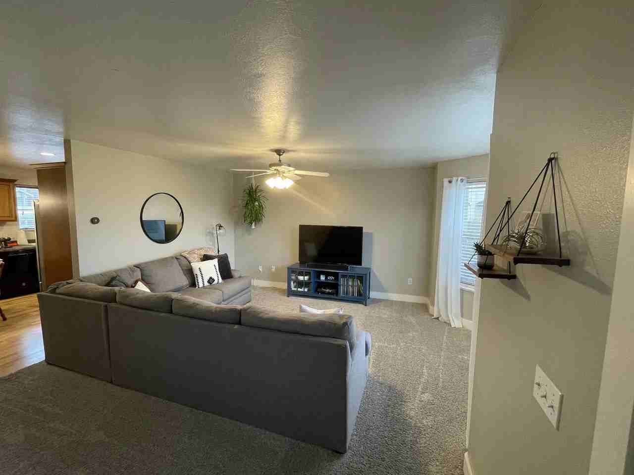 101 En #28 - Photo 3 of 21