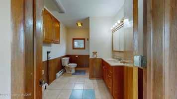 featured image of 20 Oak St