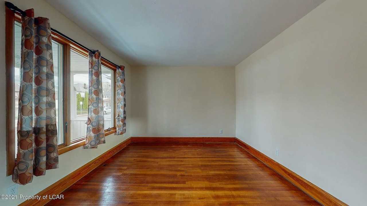 20 Oak St - Photo 6 of 6