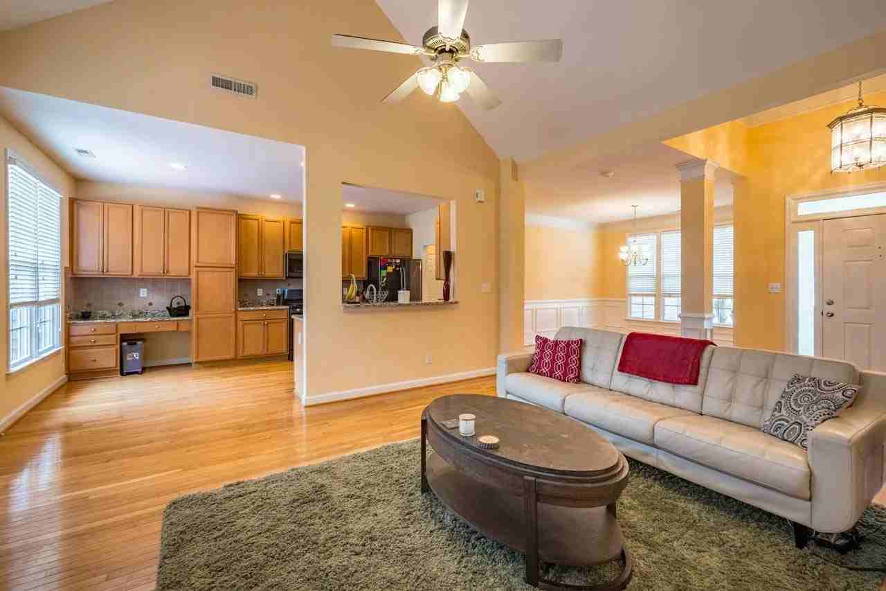 5904 Currin Fox Ct - Photo 2 of 17