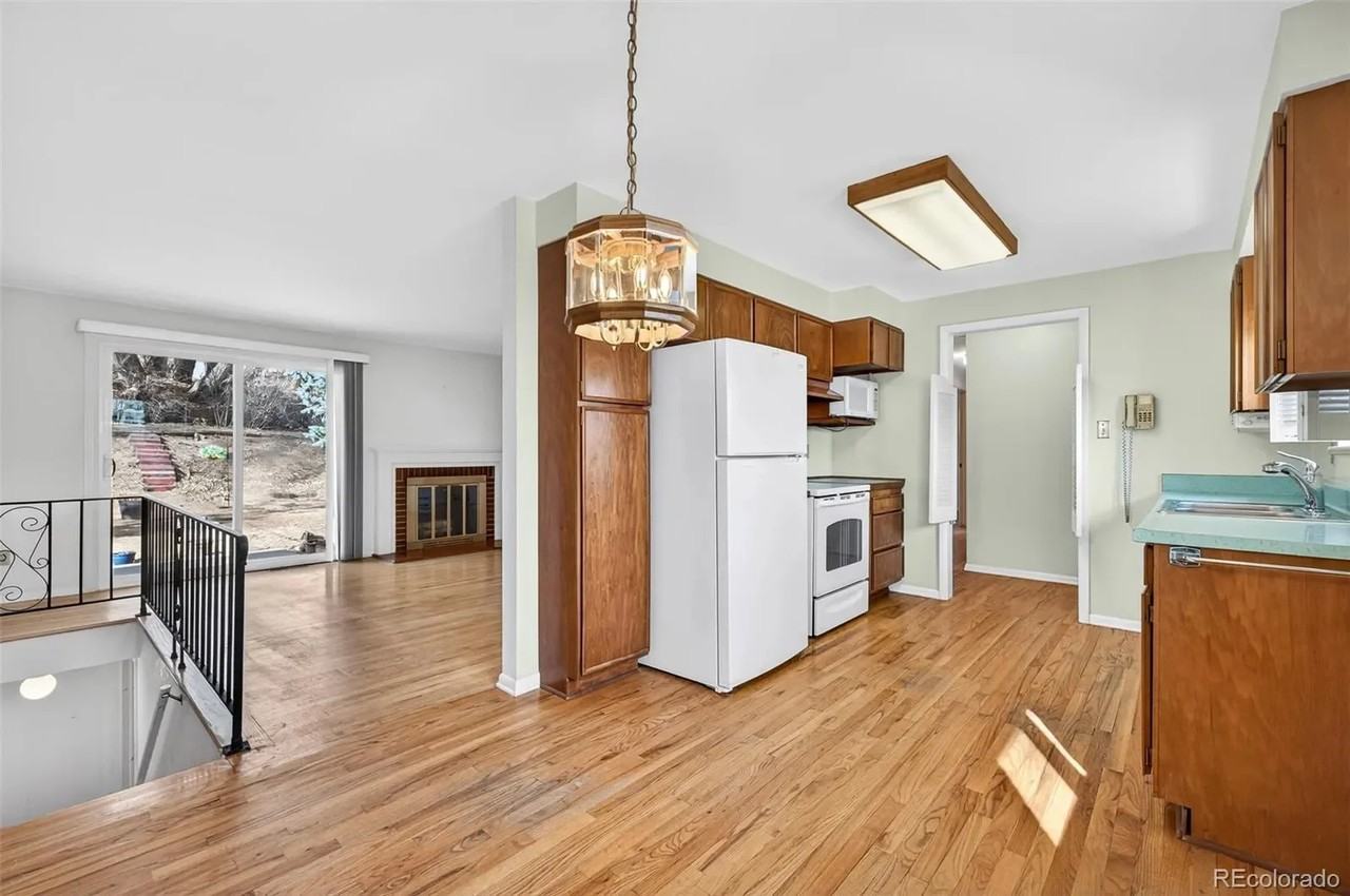 83710 Shoshone St - Photo 3 of 9