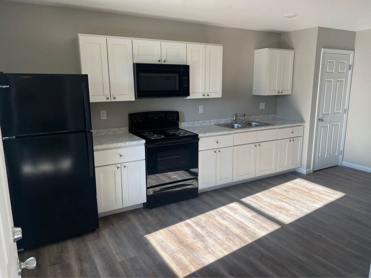 215 Cane Creek Ln #207 - Photo 2 of 10