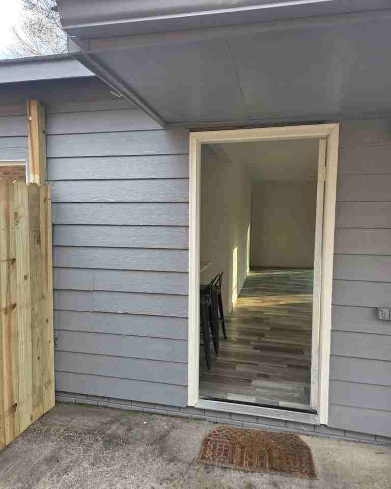 103 Sadler Rd - Photo 2 of 17