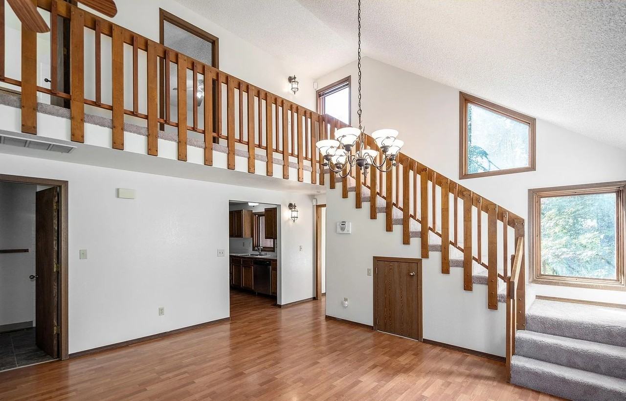 3440 W Sakai St - Photo 2 of 14