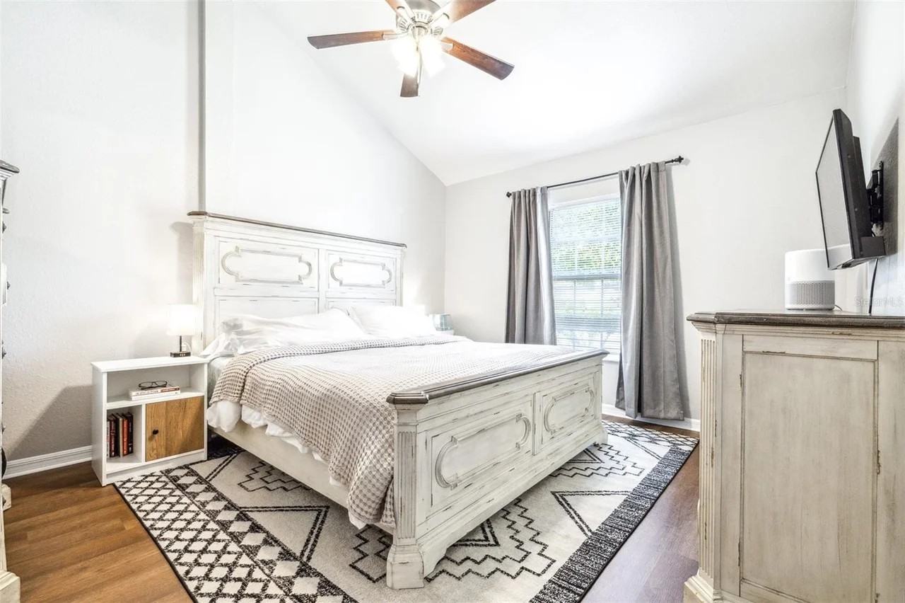 227 Madalyn Ct - Photo 7 of 10