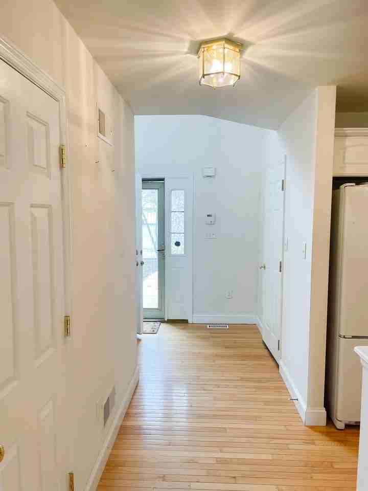 437 Rabbit Hill Ln - Photo 2 of 19