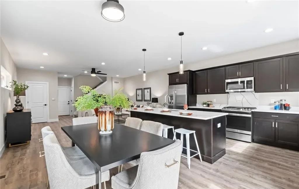 2732 59th St - Photo 6 of 18