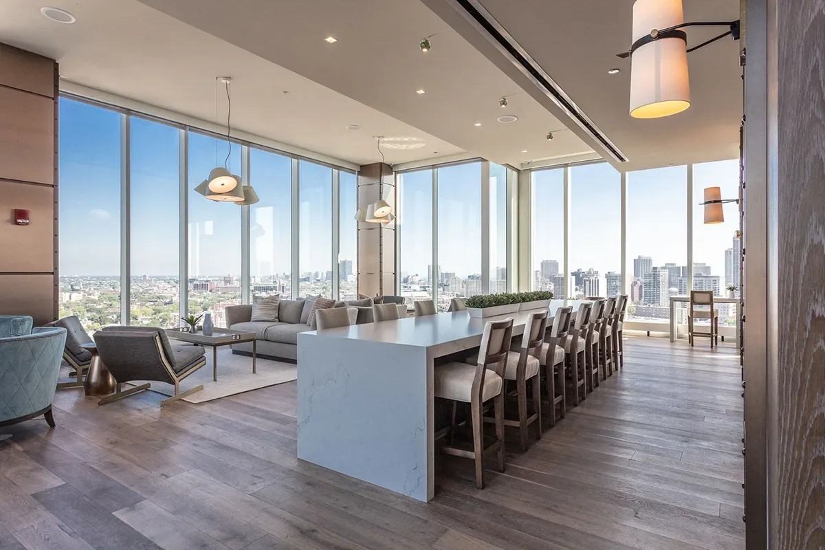 2418 N Halsted St - Photo 7 of 14