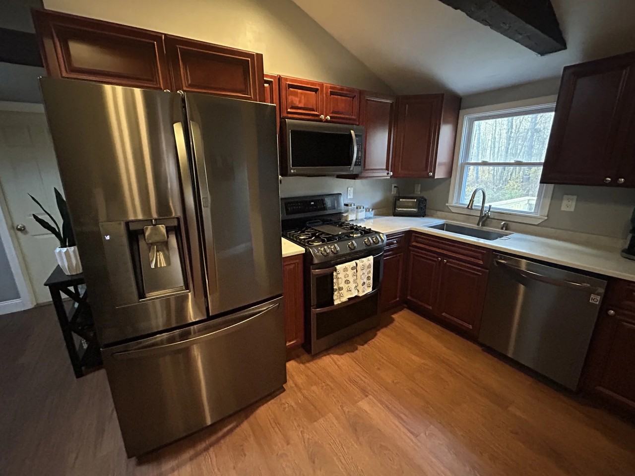 36 Buttonwood Rd - Photo 2 of 14