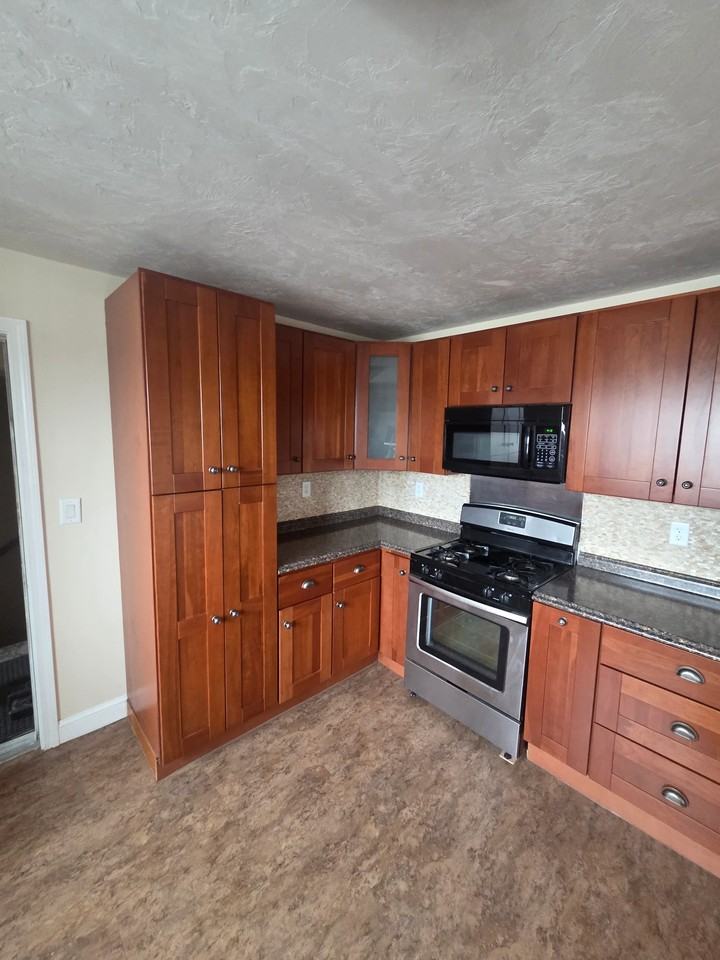 9 Broad St #2F - Photo 3 of 10