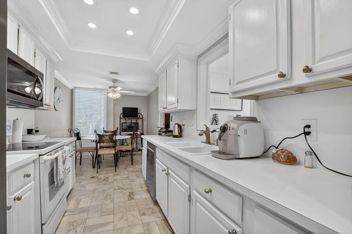 19927 Boca West Dr - Photo 4 of 7