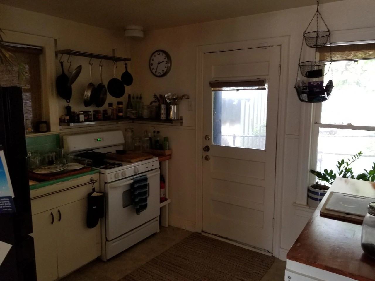 708 W 8th St #A - Photo 4 of 7