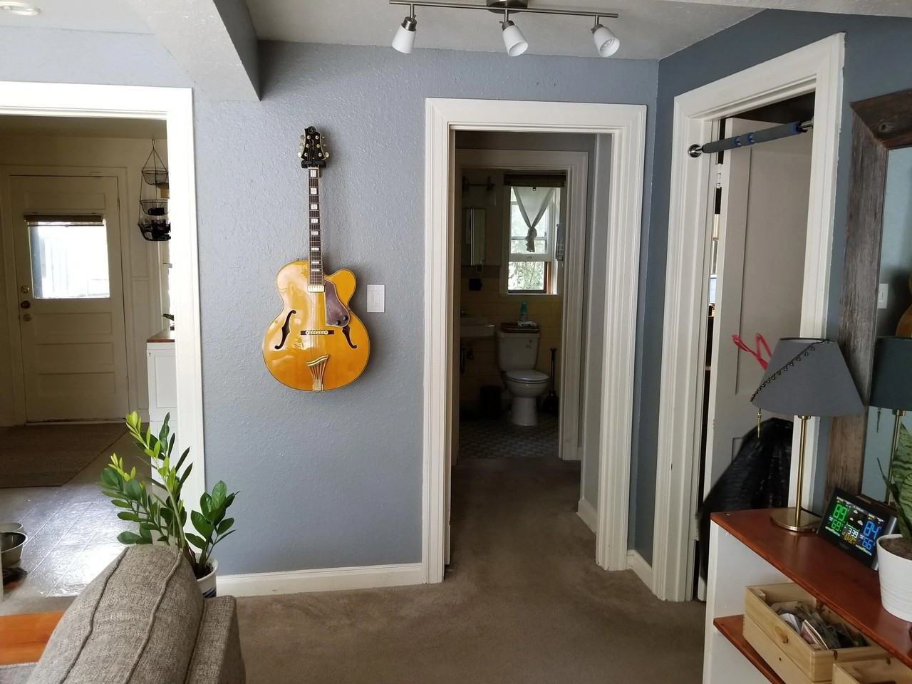 708 W 8th St #A - Photo 5 of 7