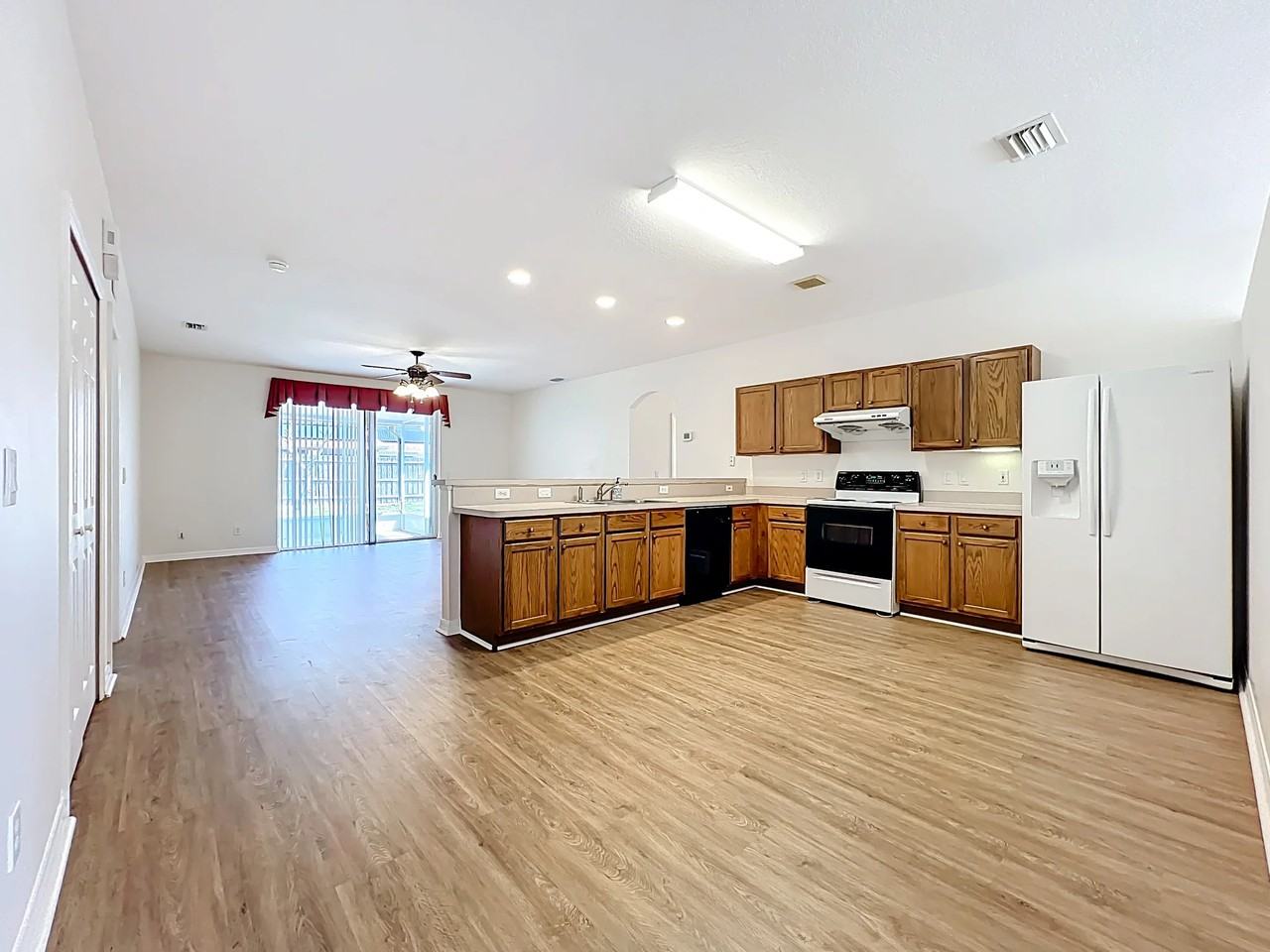 1888 Barrington Cir - Photo 4 of 20