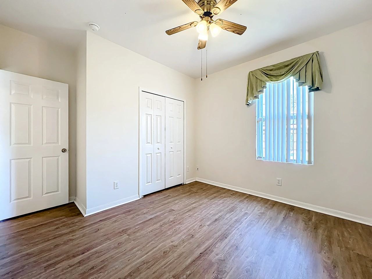 1888 Barrington Cir - Photo 6 of 20