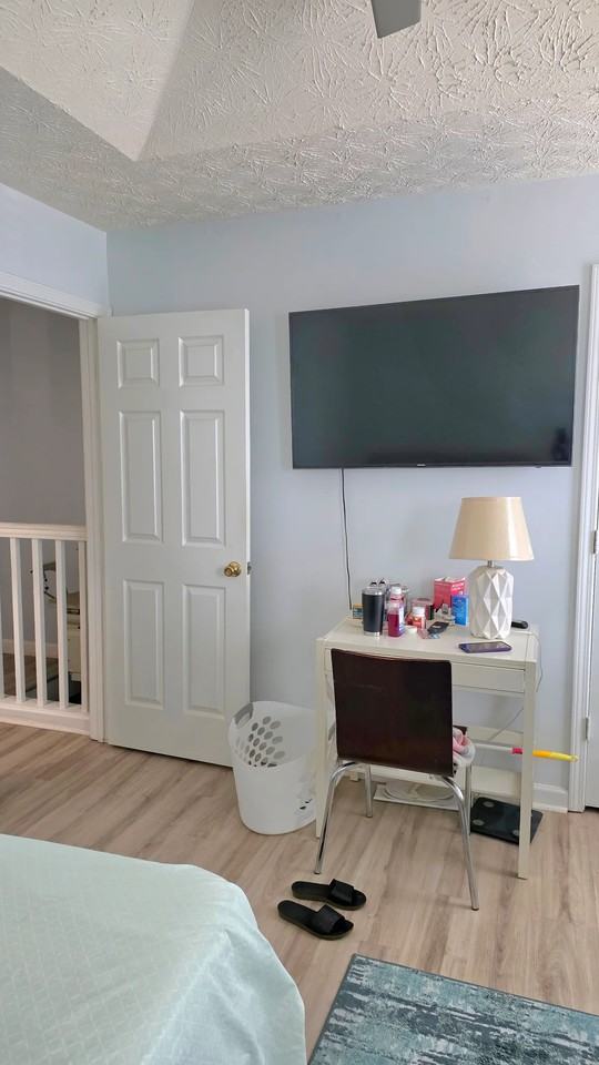 4045 Spring Cove Dr - Photo 6 of 8