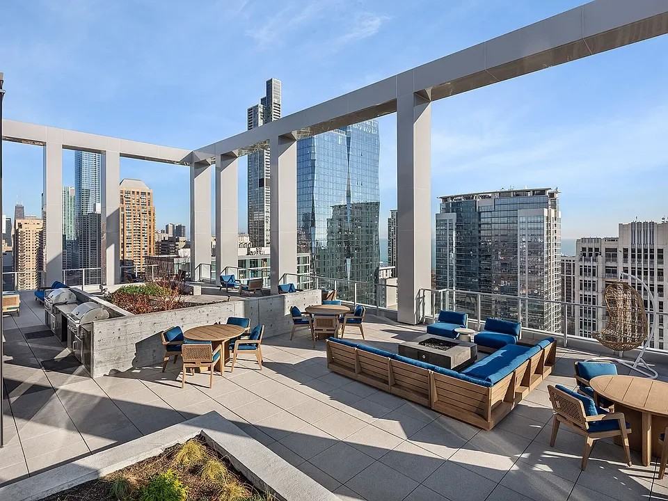 1472 S Wabash Ave - Photo 7 of 14