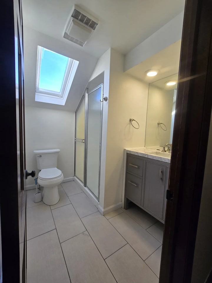 382 Amherst Rd - Photo 2 of 11