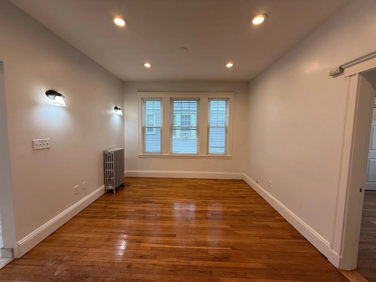 202 Baker St #1 - Photo 3 of 13