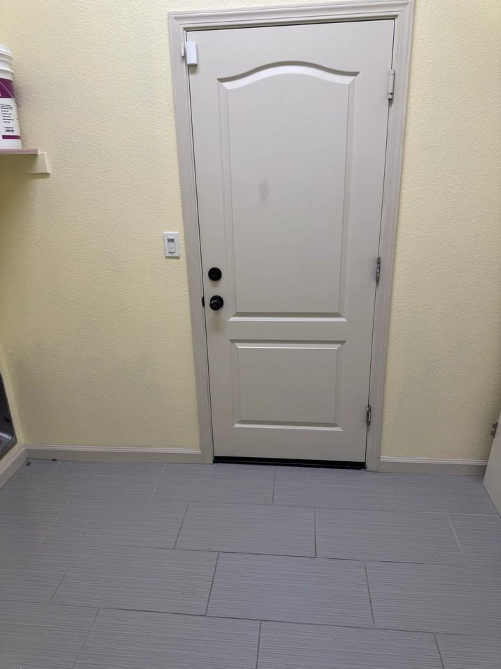 335 Parliament Way - Photo 7 of 13