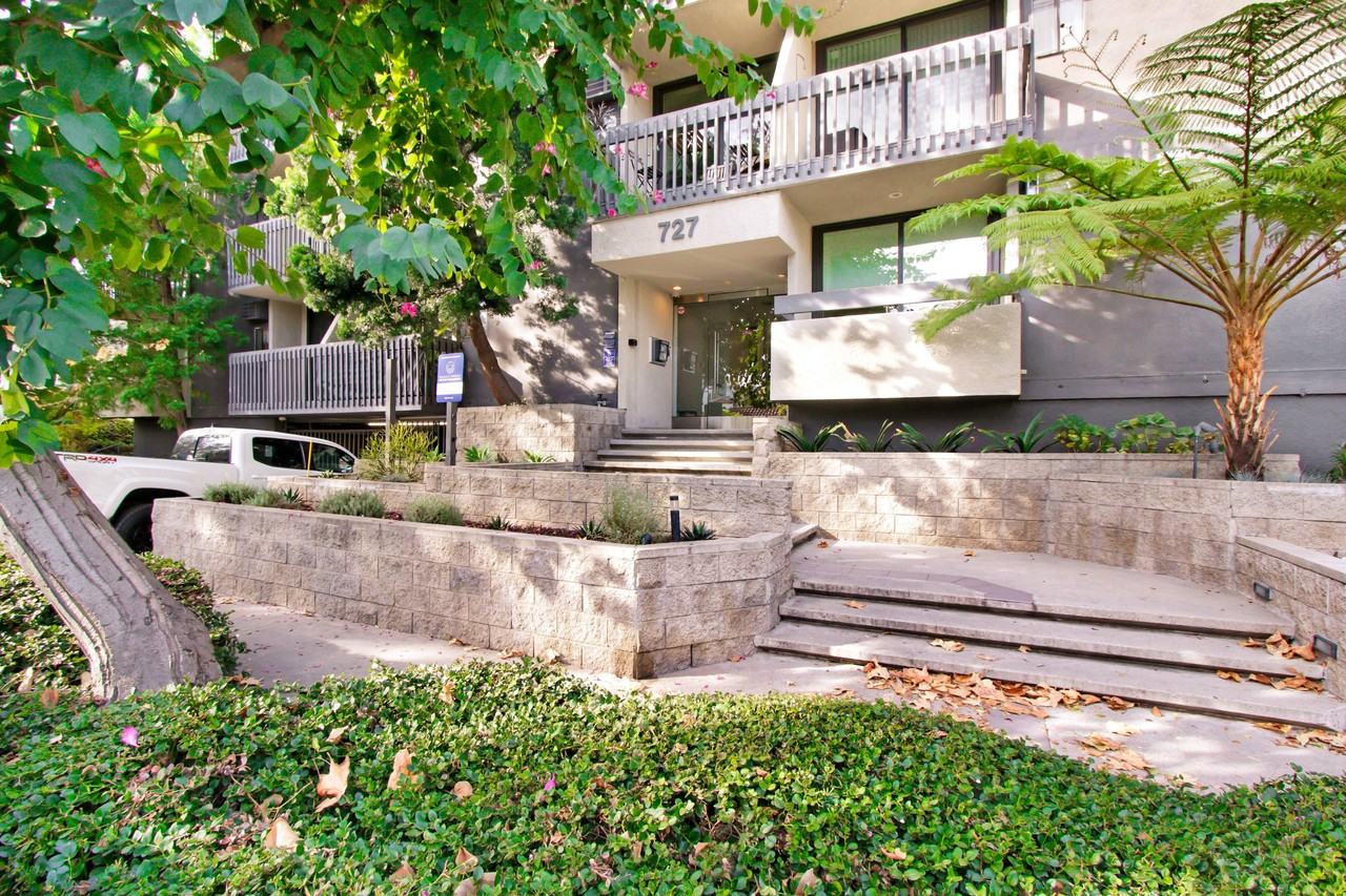 727 Westbourne - Photo 4 of 4