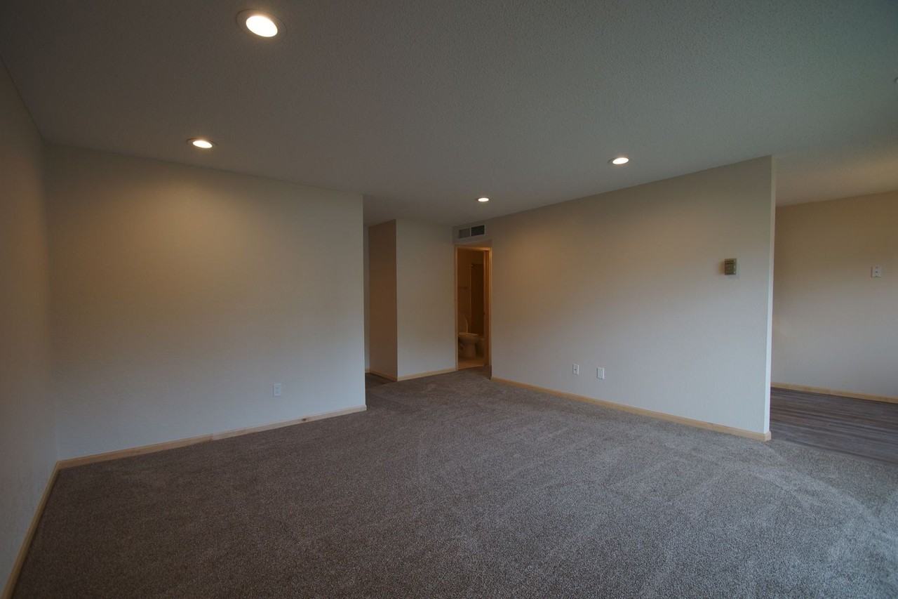 1270 Larpenteur Ave W #206 - Photo 6 of 21