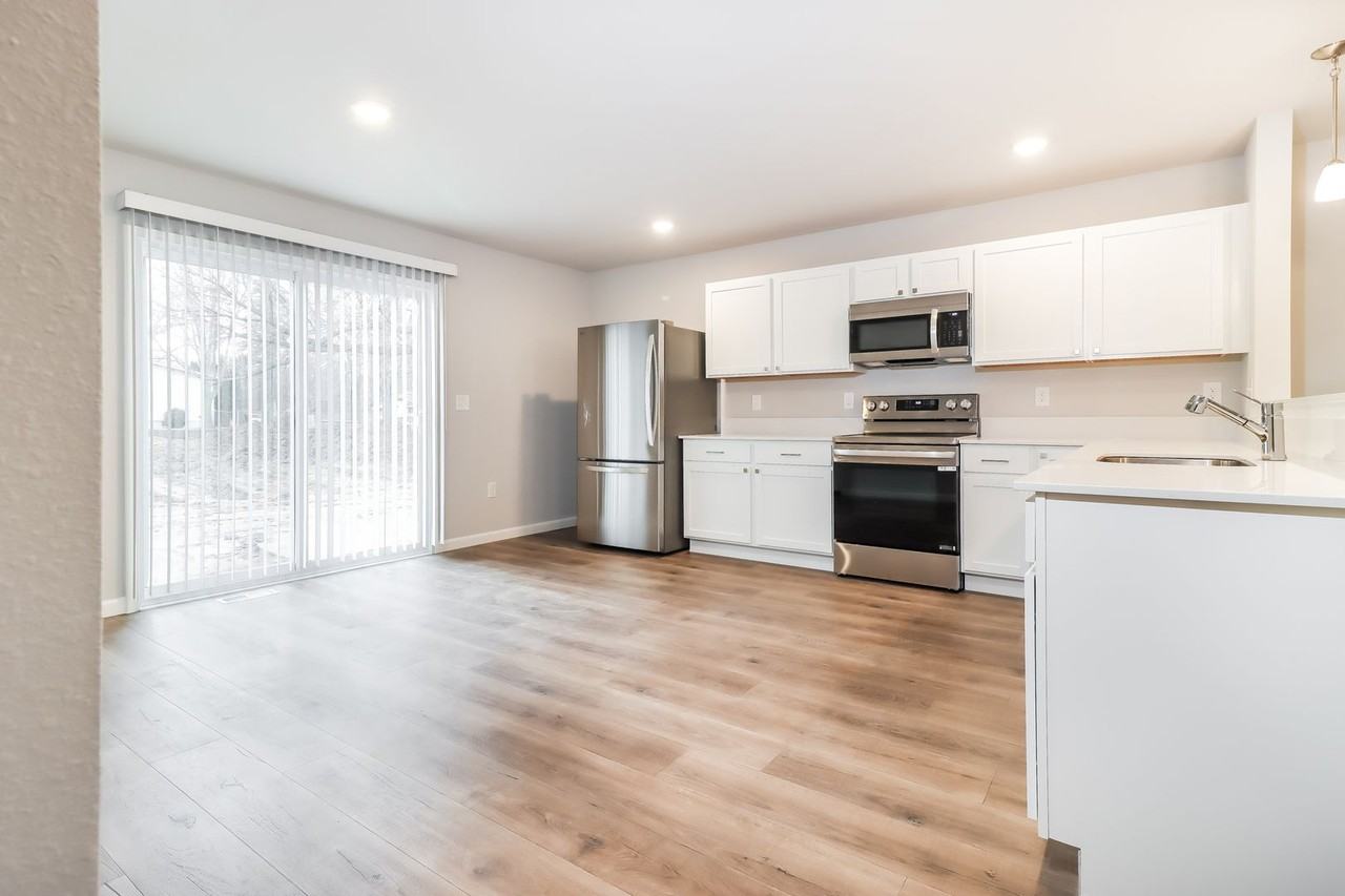 36 Mill Creek Ave - Photo 2 of 18