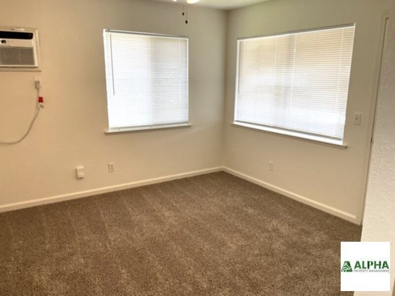 789 Dixieanne Ave #D - Photo 3 of 9