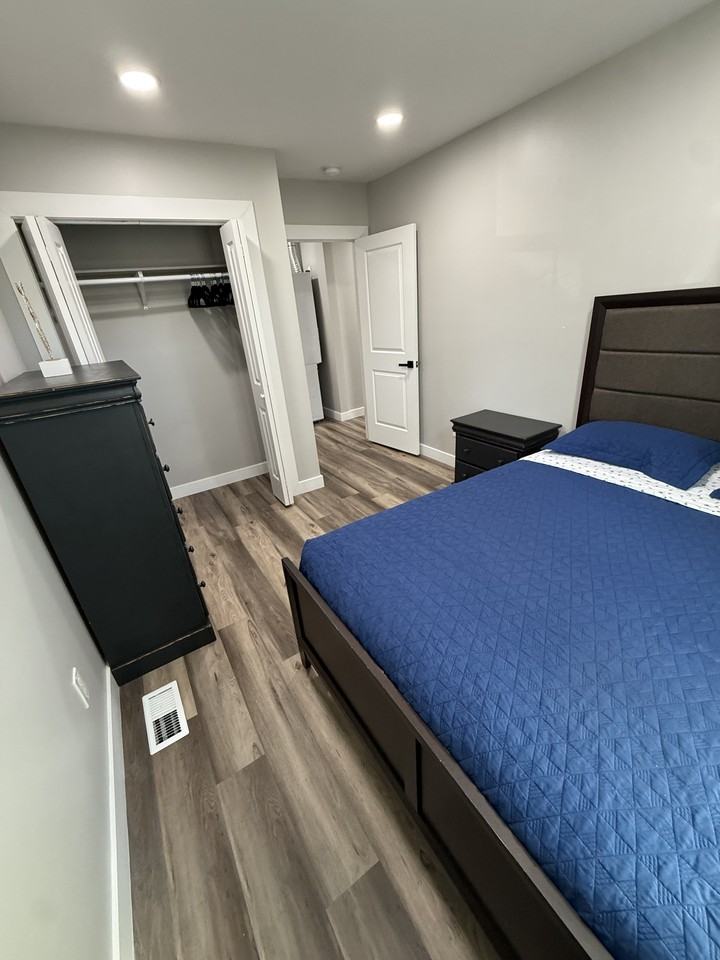 328 N Euclid Ave #1ROOMA - Photo 3 of 19