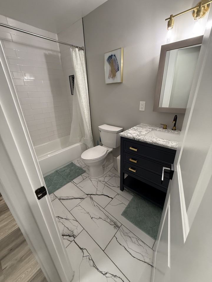 328 N Euclid Ave #1ROOMA - Photo 6 of 19