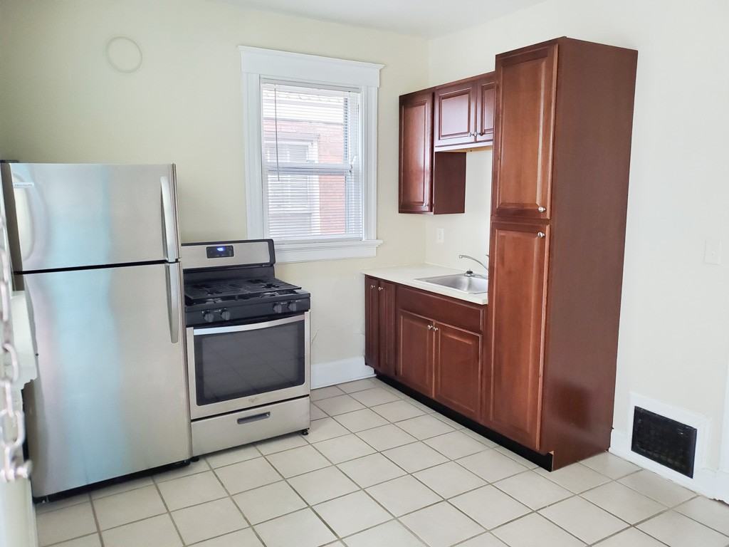 4027 Edwards Rd #4 - Photo 5 of 13