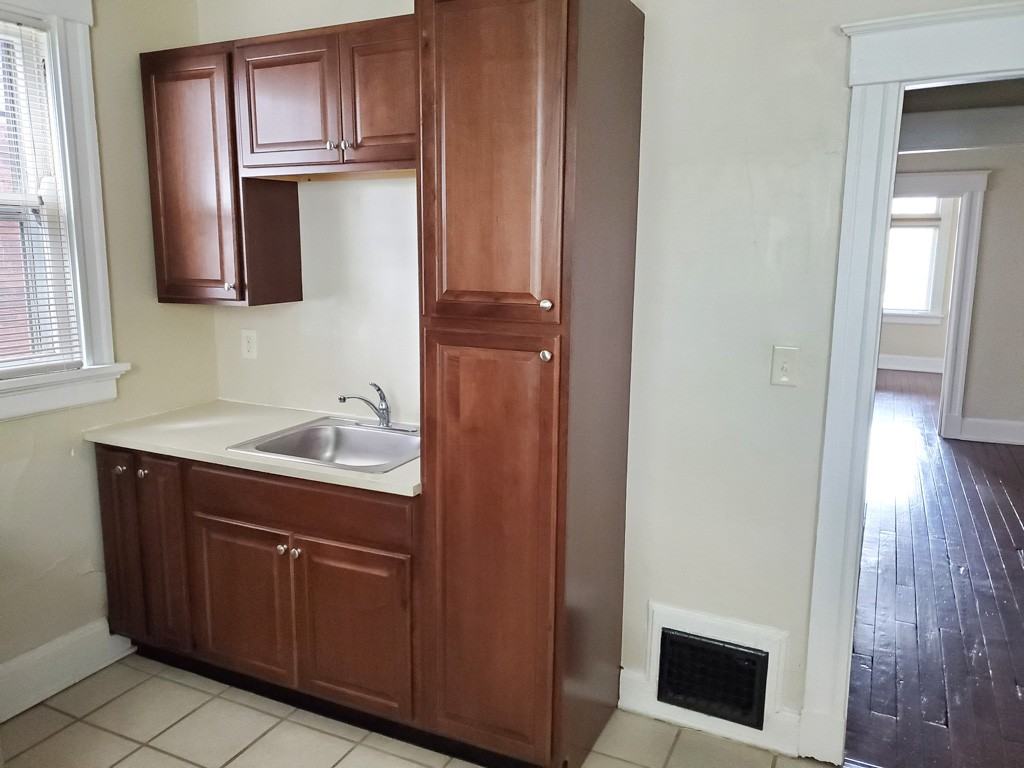 4027 Edwards Rd #4 - Photo 6 of 13