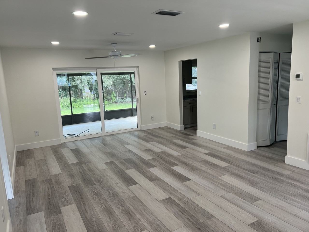 968 Salzedo Ave #NA - Photo 3 of 15