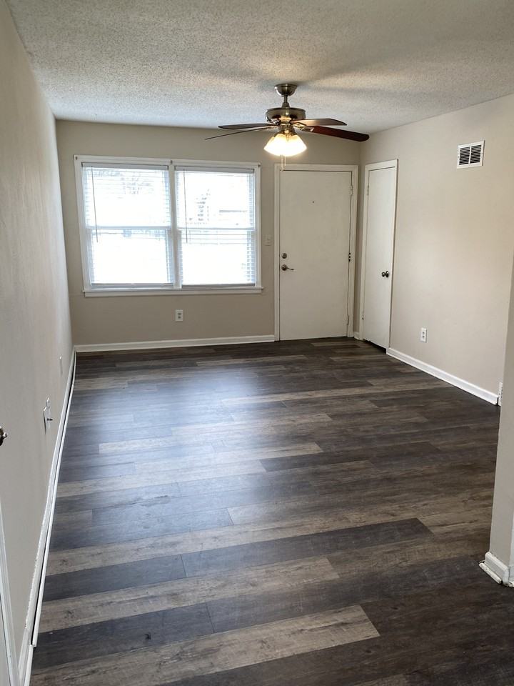 5608 E 101st Ter #NA - Photo 3 of 7