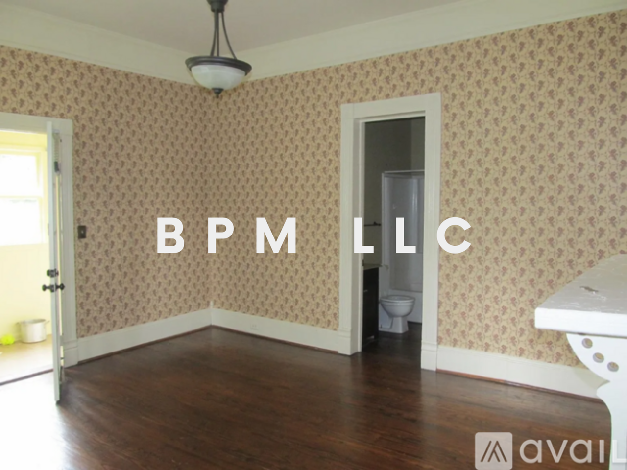 609 Vernon St #B - Photo 3 of 8