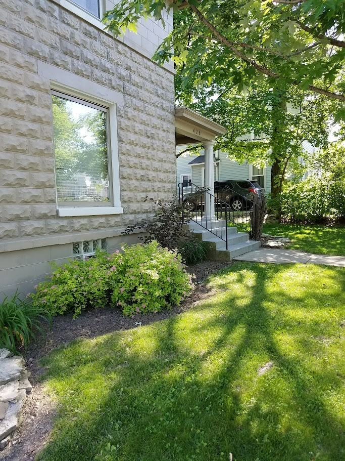 426 E 9th St #NA - Photo 2 of 25