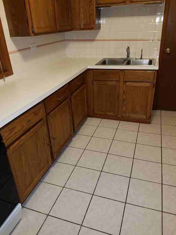 426 E 9th St #NA - Photo 4 of 25