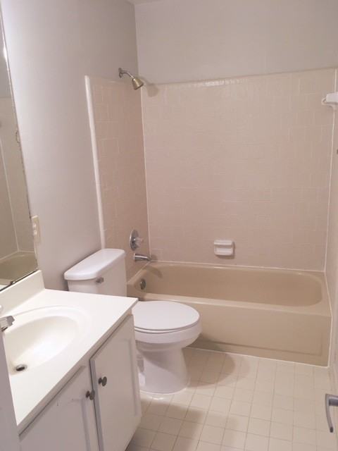 2028 Hazel Hedge Ln - Photo 5 of 20